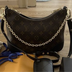 Cross bags beautiful Louis Vuitton brand new